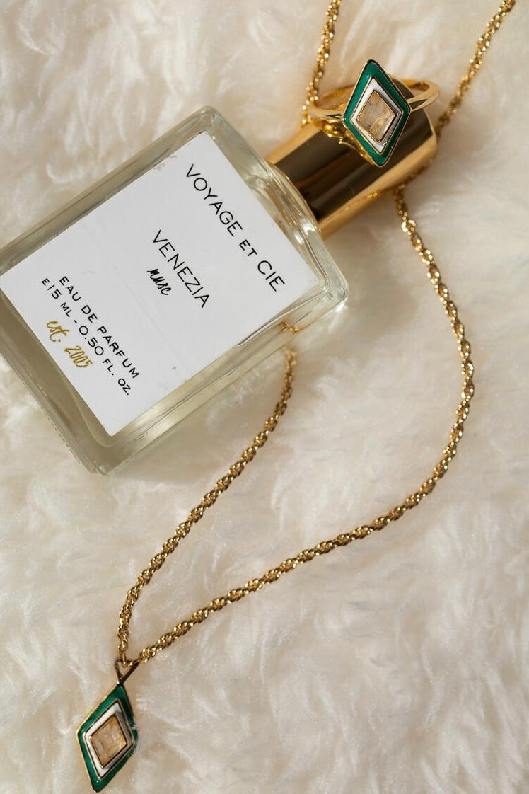 Leeada Ty Pendant Necklace