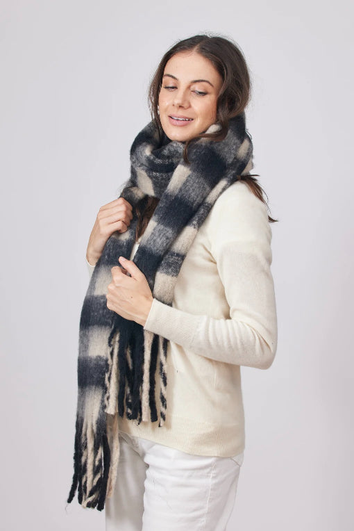 Hat Attack Elle Plaid Scarf
