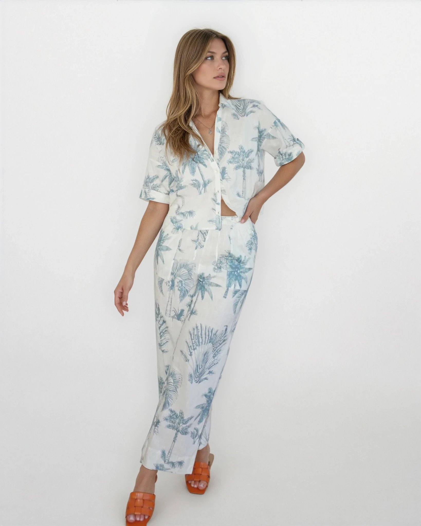 Cali Cropped Shirt in Faded Teal Palms