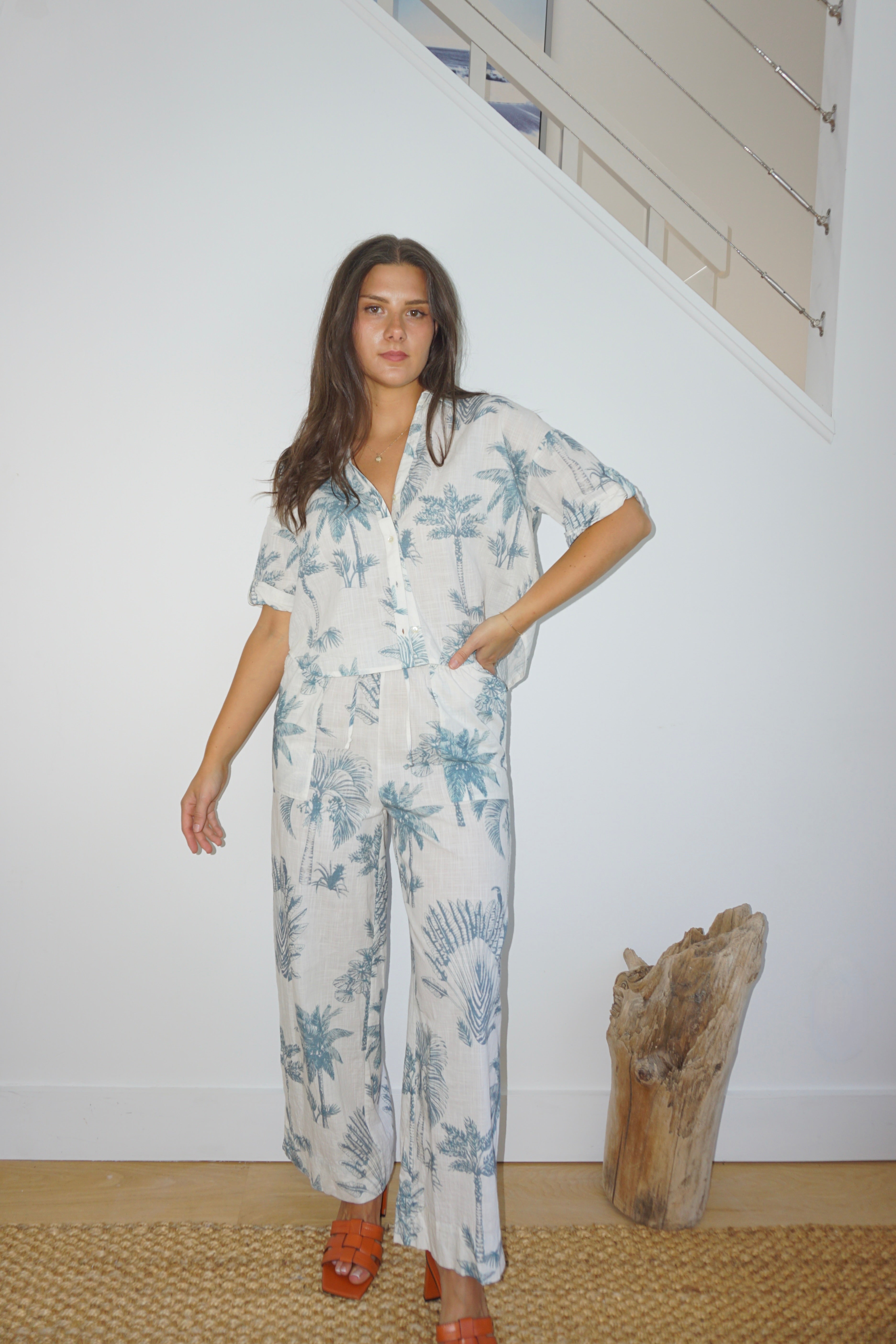 Cali Cropped Shirt in Faded Teal Palms