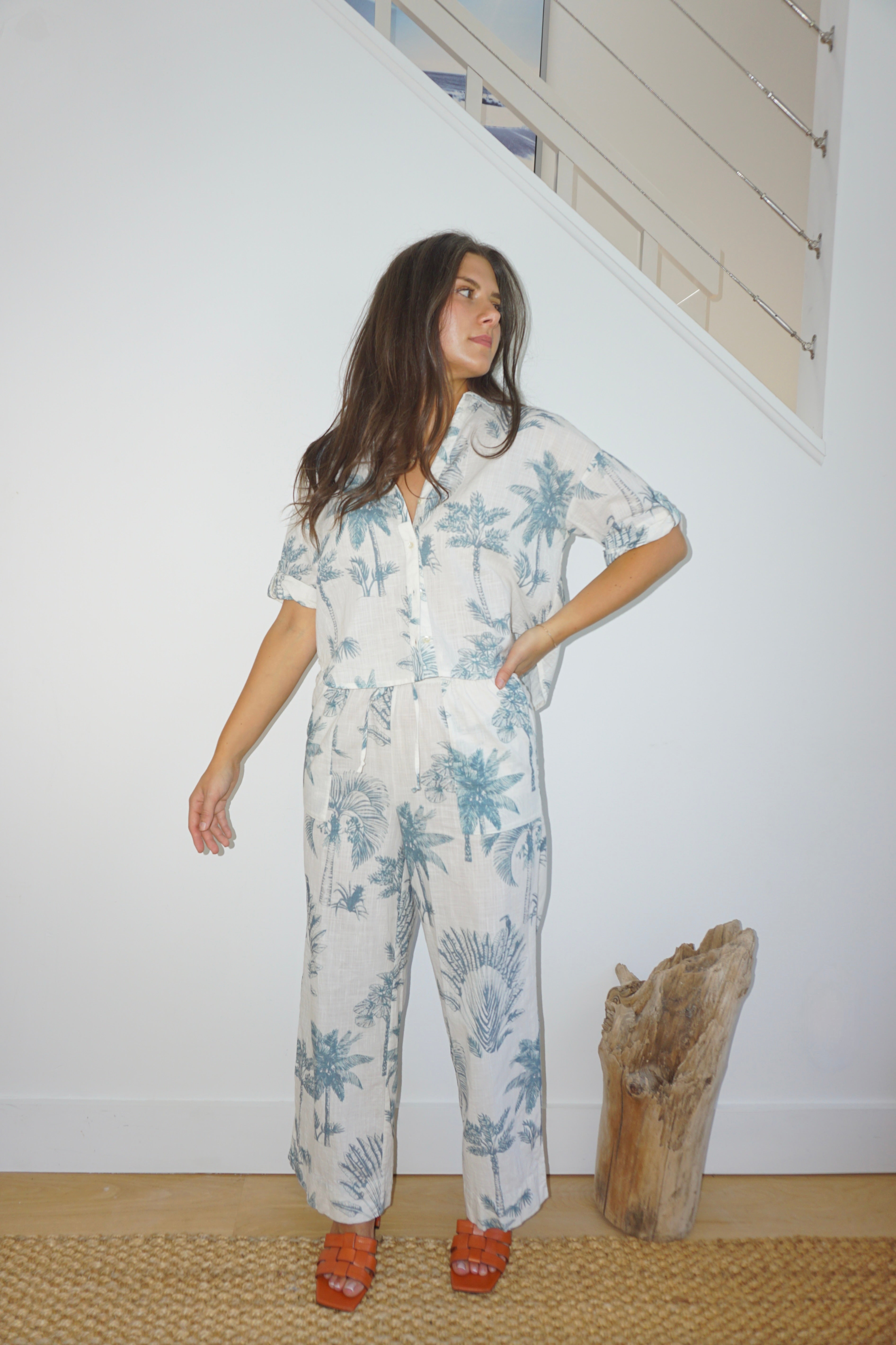 Cali Cropped Shirt in Faded Teal Palms