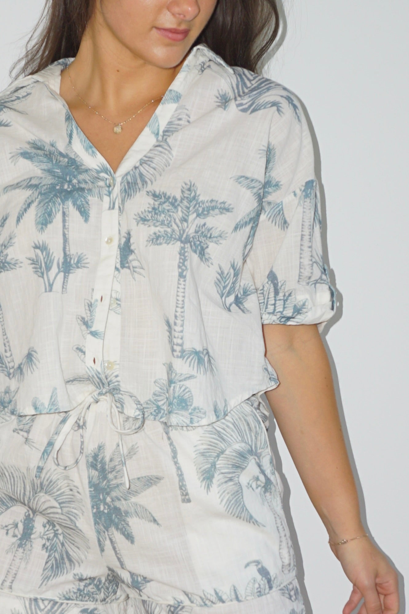 Cali Cropped Shirt in Faded Teal Palms