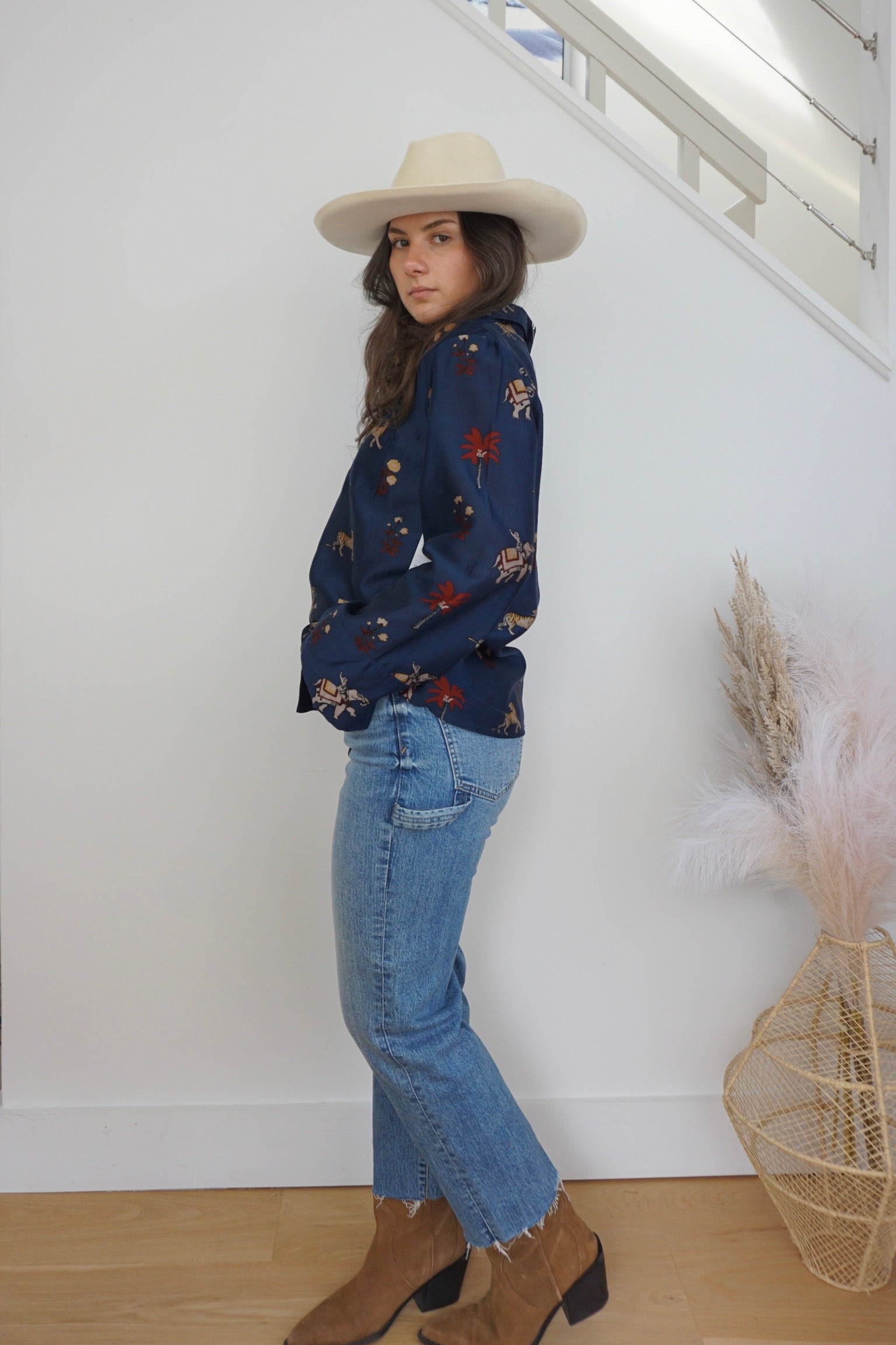 Avery Boxy Shirt - Navy Tiger