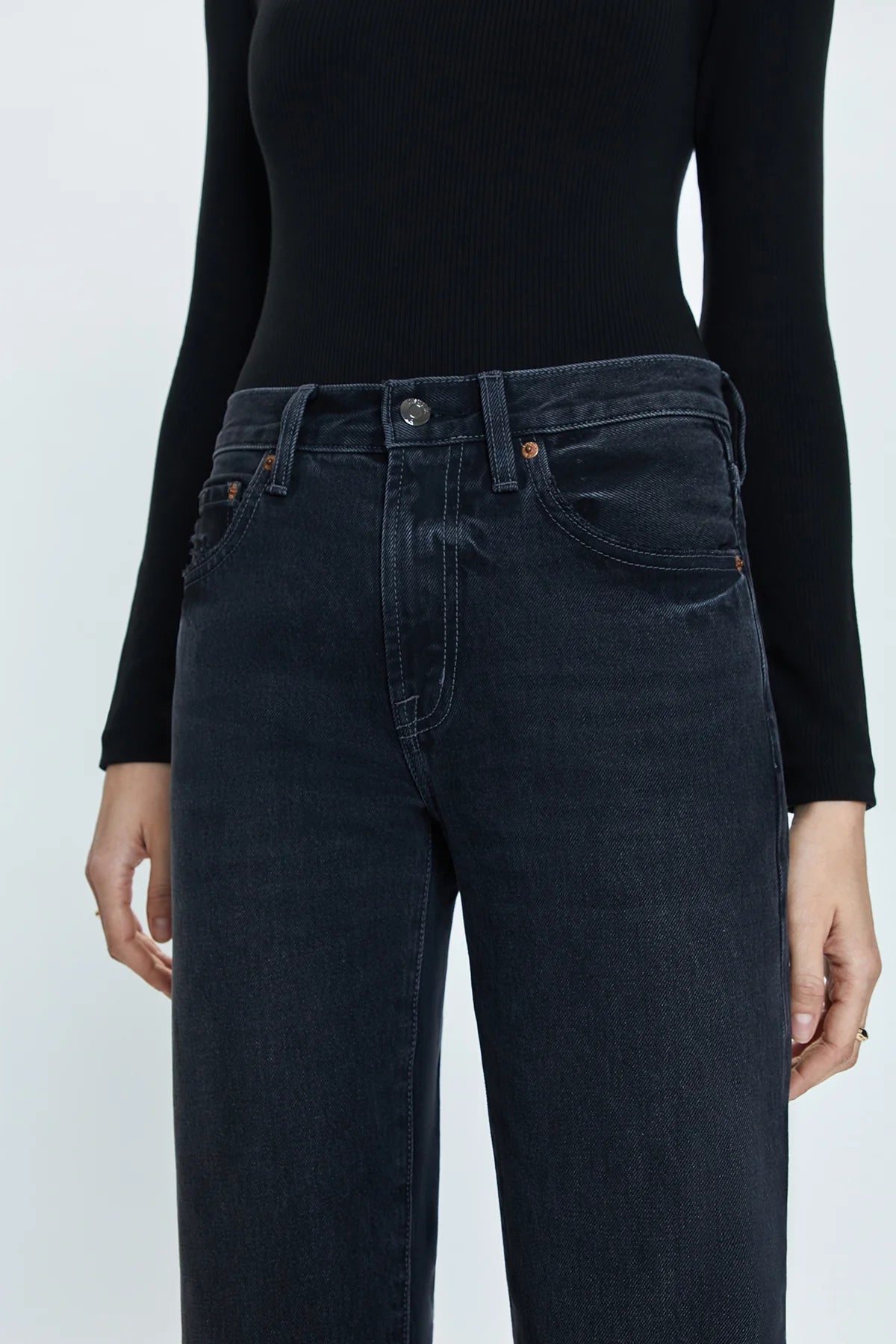 Pistola Lexi Mid Rise Bowed Straight