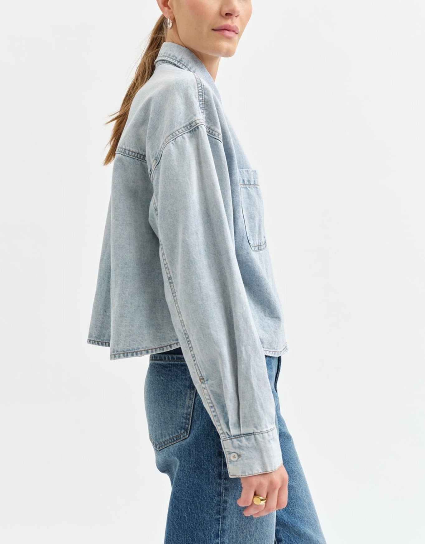 The Editor Cropped Button Up
