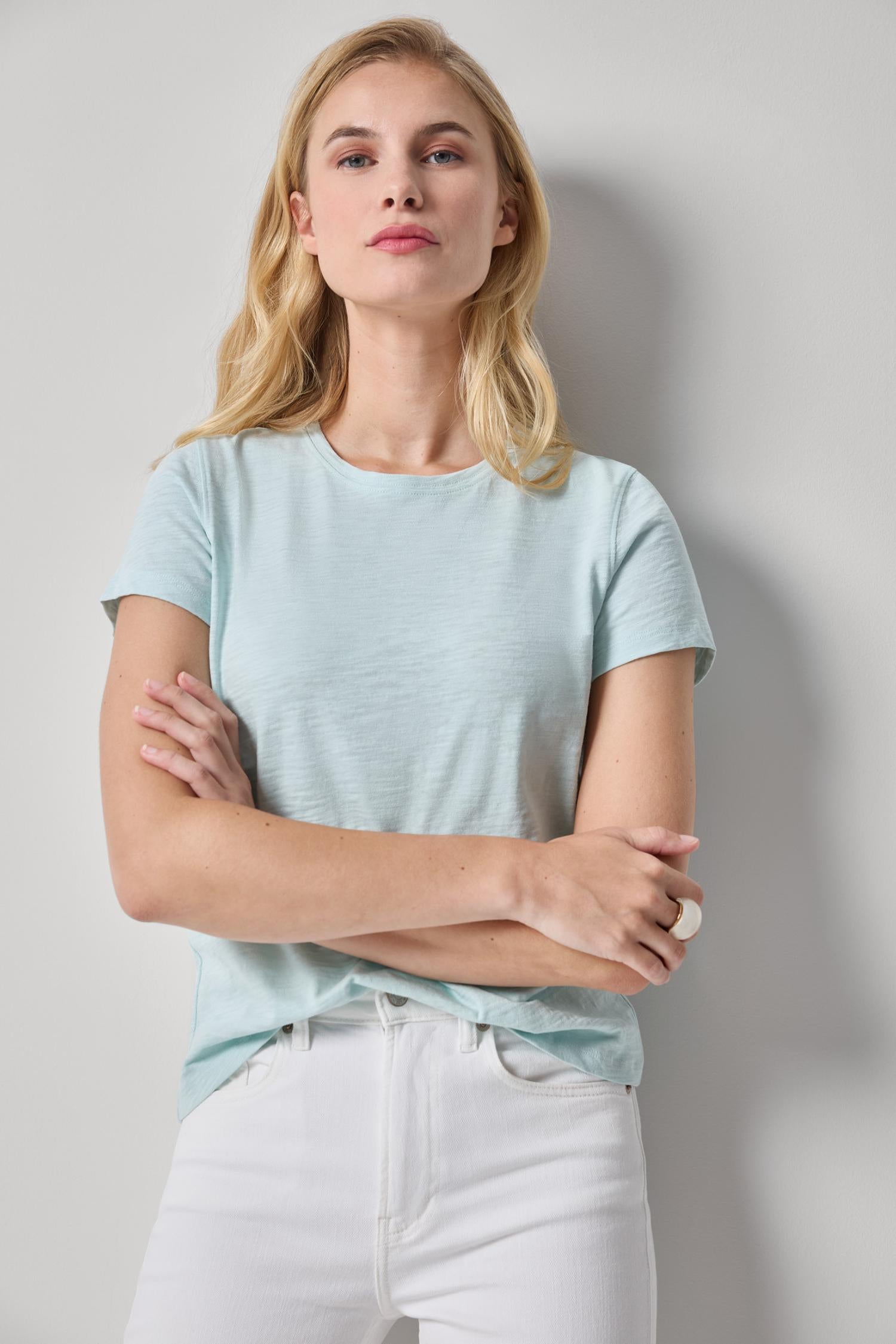 Short Sleeve Back Seam Crewneck Shirt