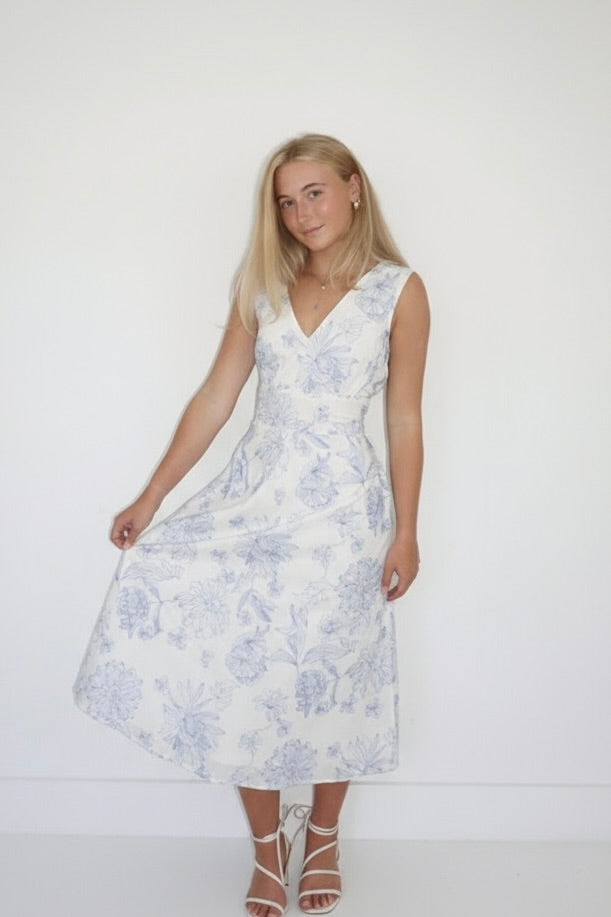Suzan Dress in Petal Embroidery
