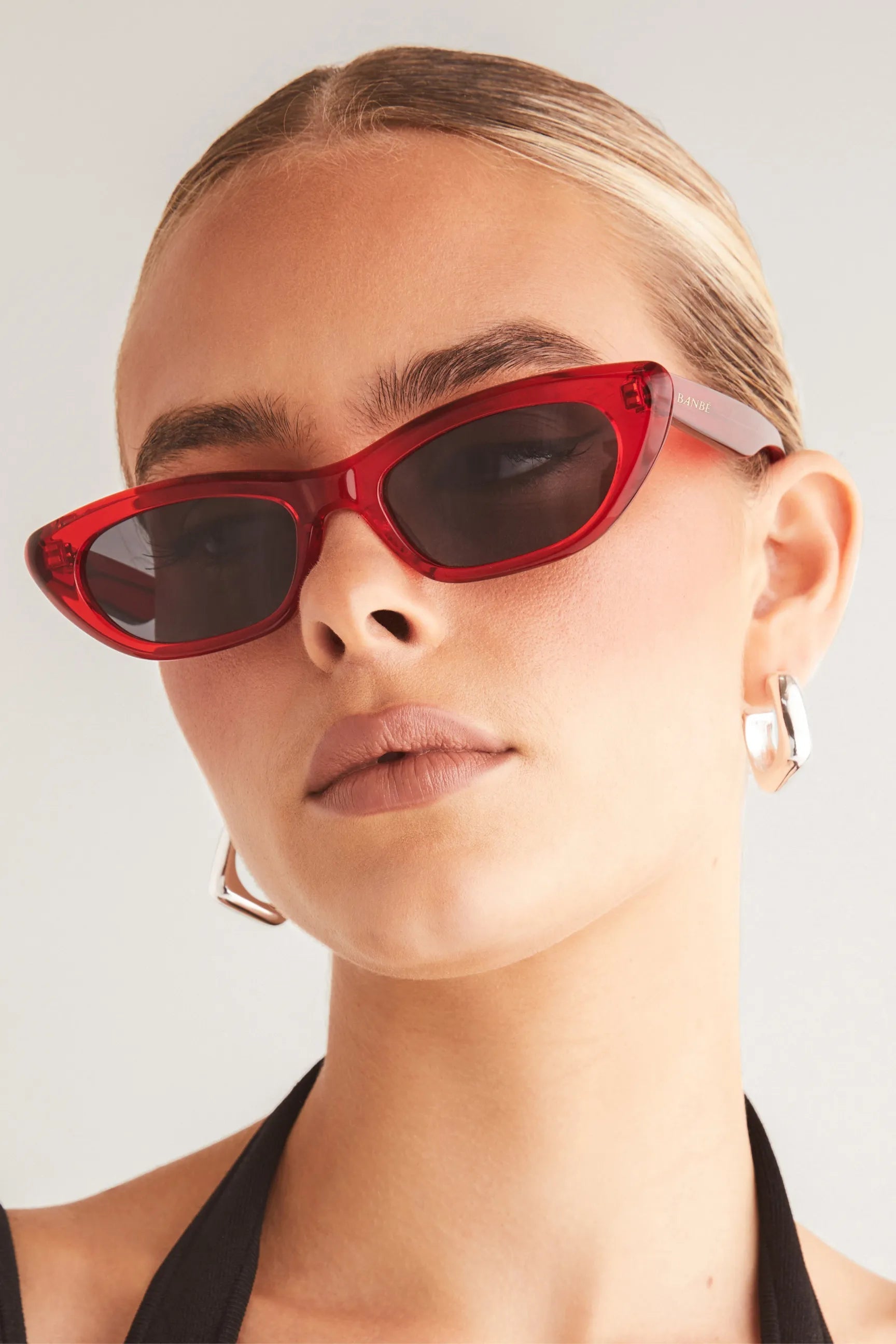 The Caroline - Ruby/Black
