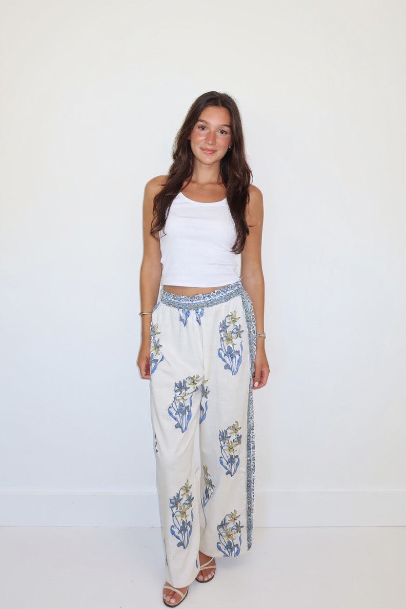 Debbie Beach Pant in Blue Lily