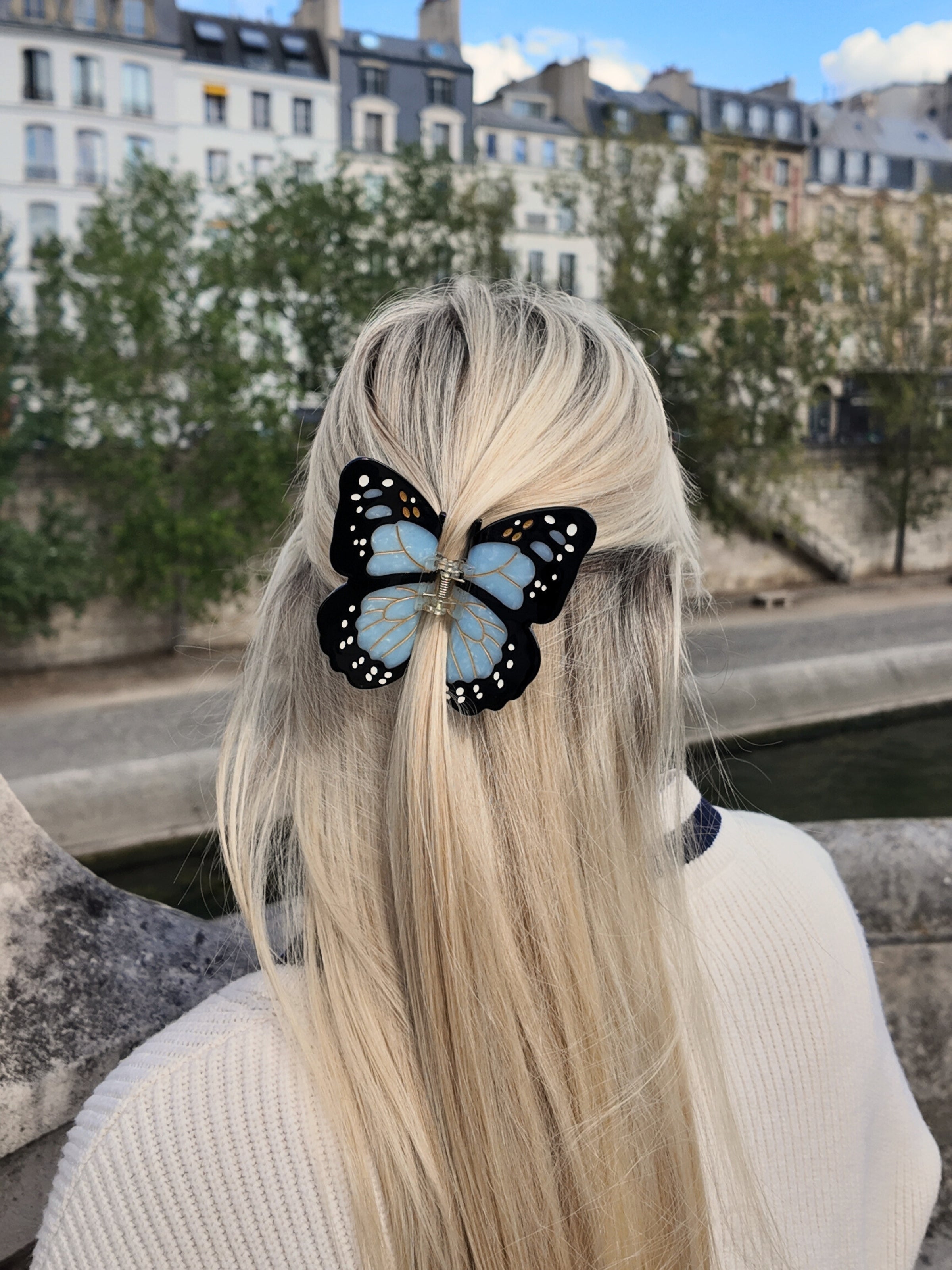 Hand Painted Boho Monarch Claw Hair Clip - Baby Blue