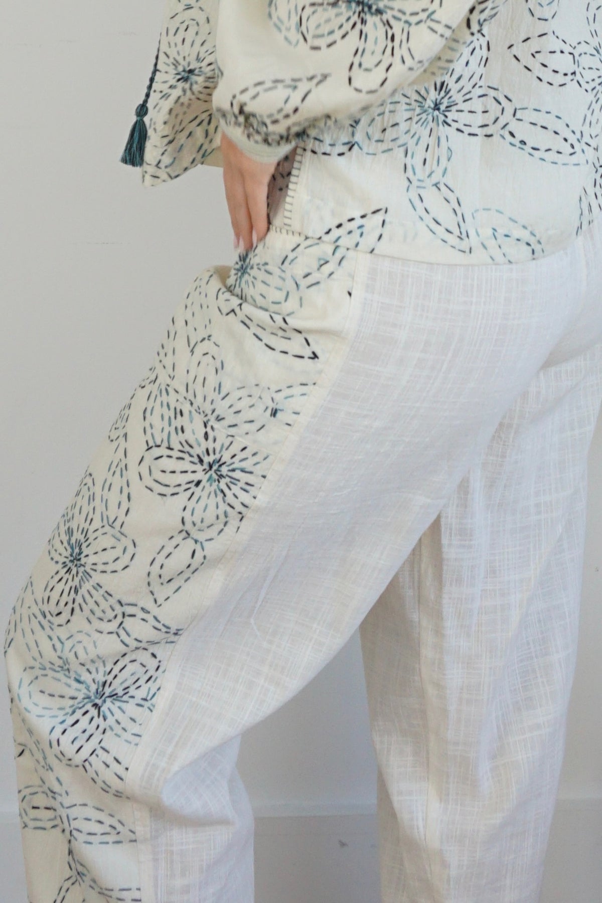 NIBI MTK Athena Embroidered Pant