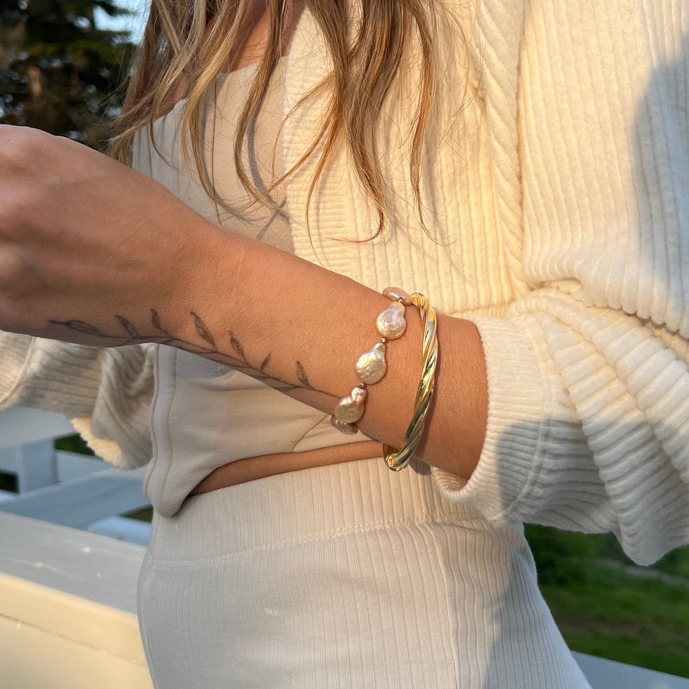 Lucia Champagne Pearl Pull Tie Bracelet