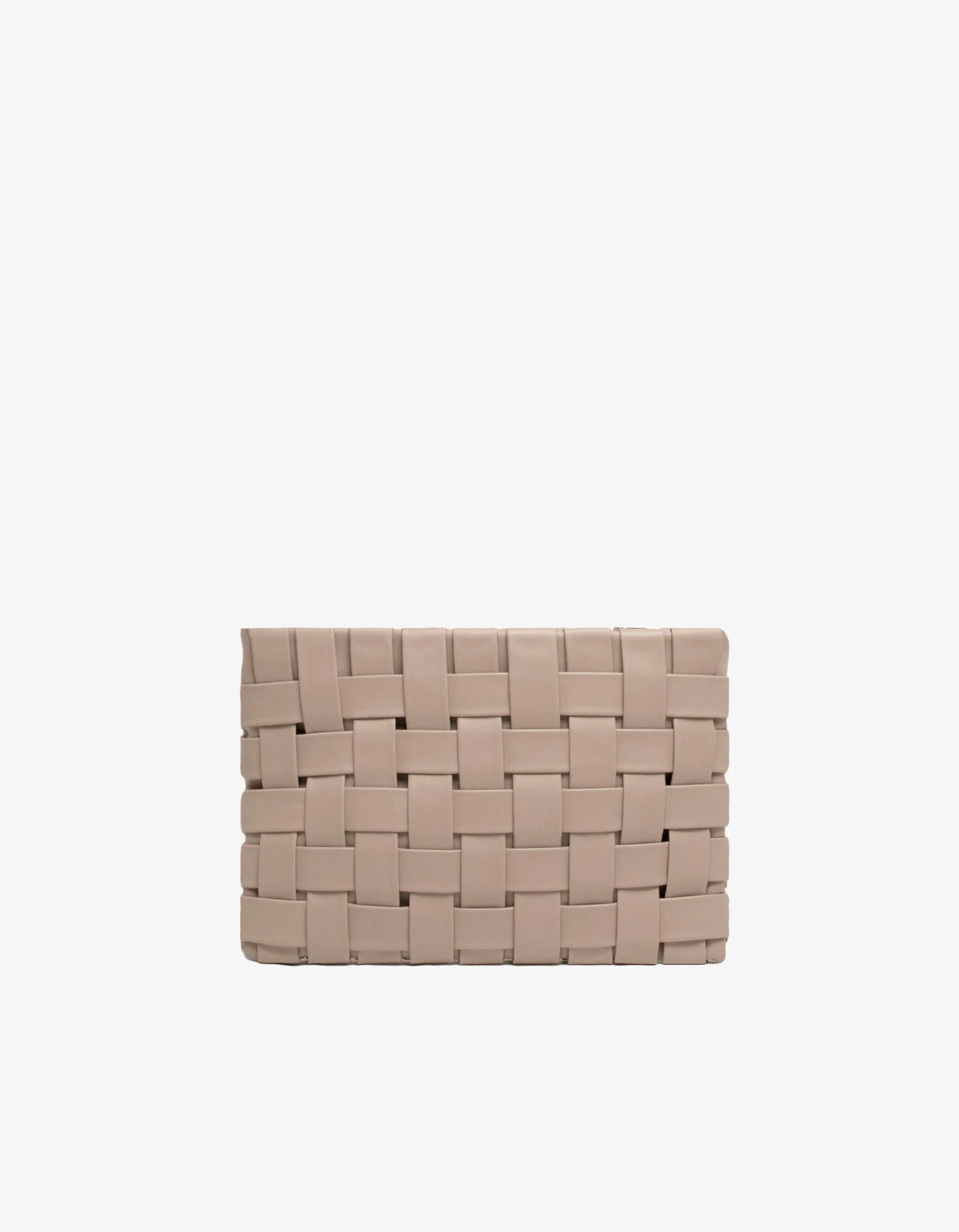 Lindy Woven Clutch