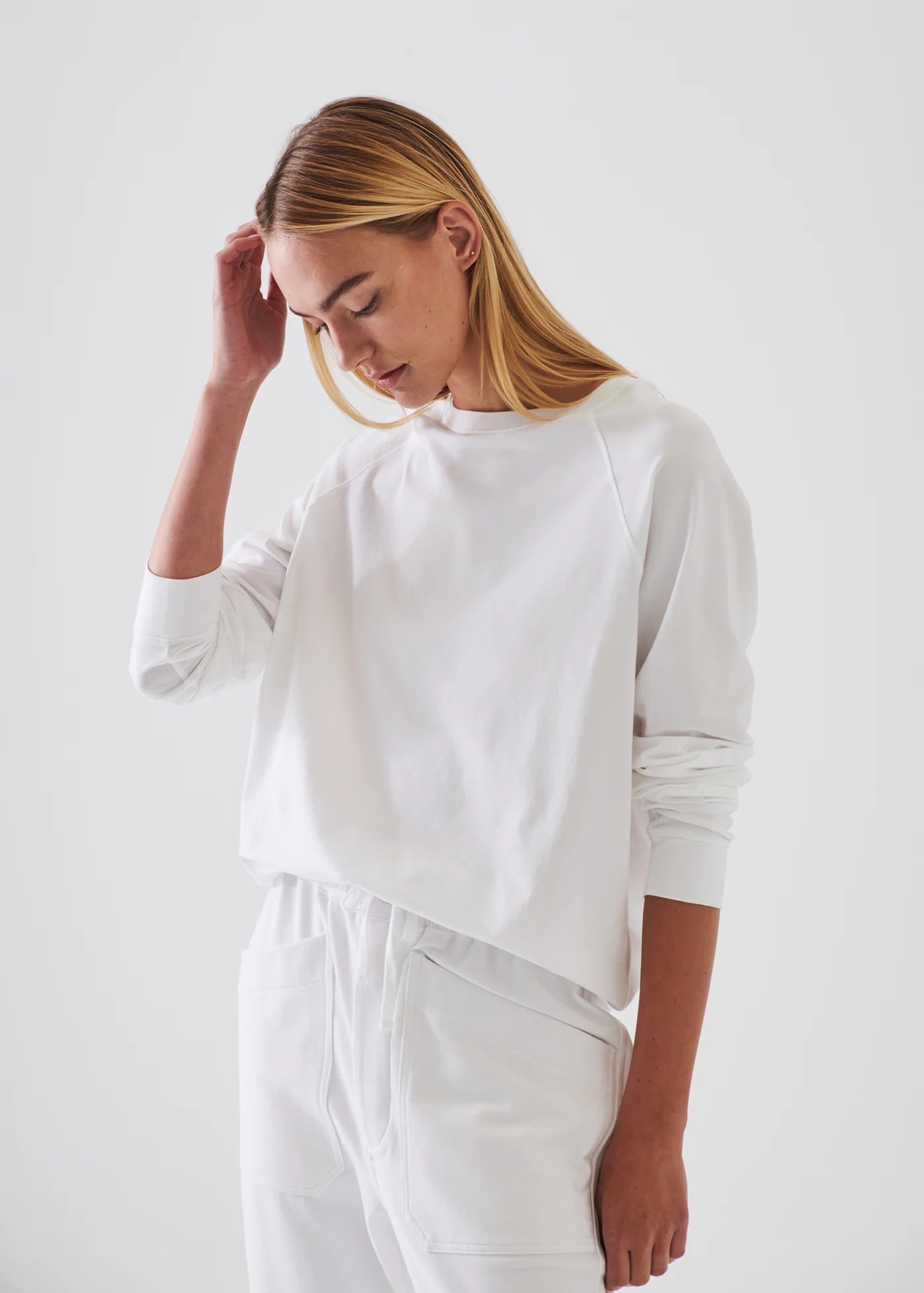Oversized Raglan Sweatshirt