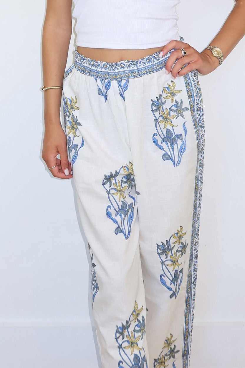 Debbie Beach Pant in Blue Lily