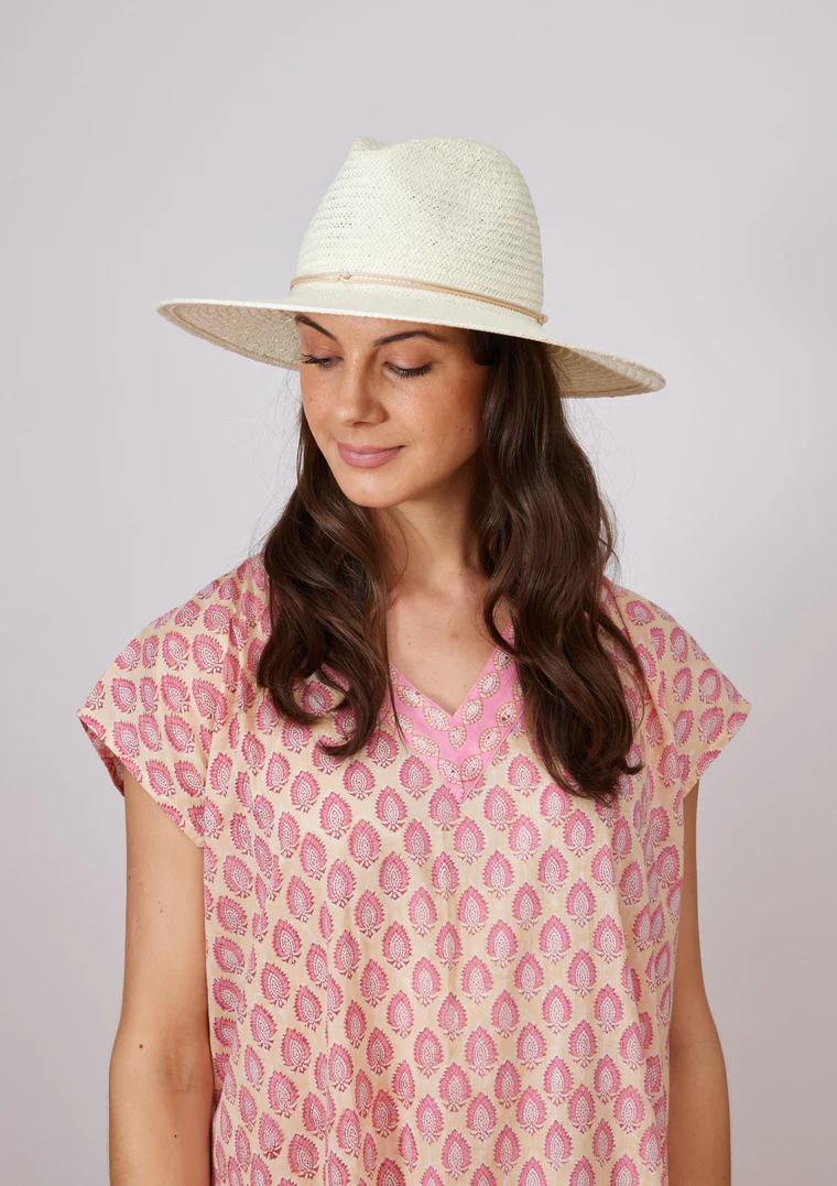 Traveler Continental without Fringe Hat Bleach/Nude