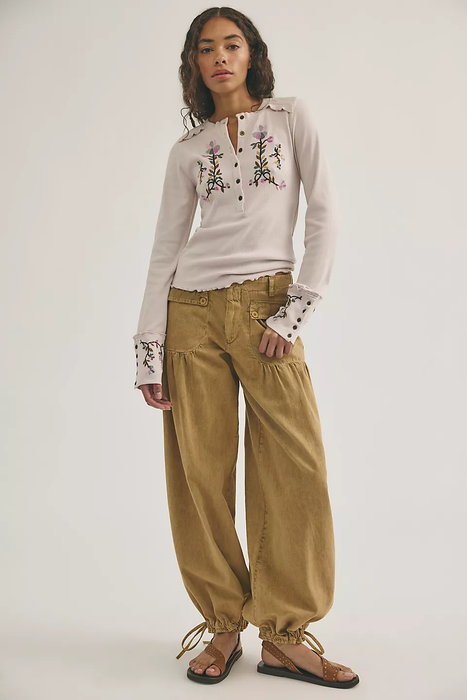 Fleur Embroidered Cuff Henley